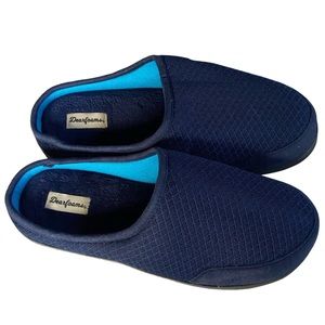 Dearfoams Men’s Memory Foam Mesh Clog Slippers